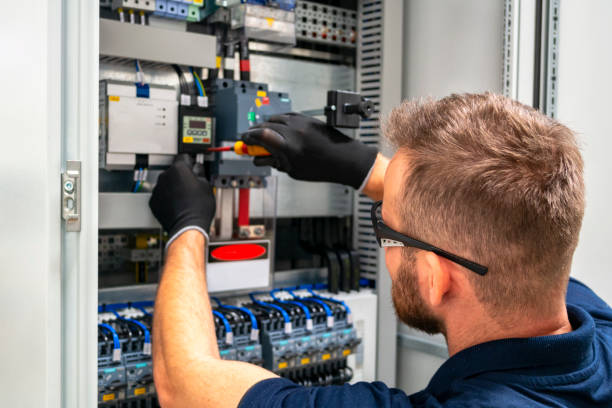 Best Commercial Electrician Services  in Plainedge, NY